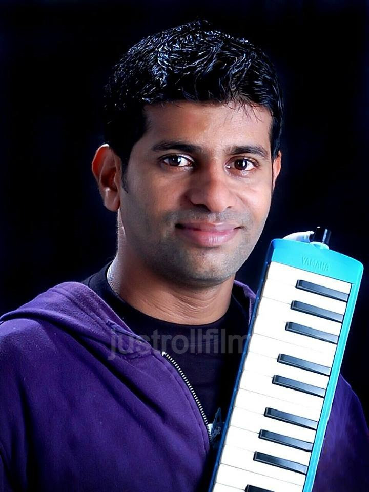 An Interview with Music Director of Tulu Movie Shakalaka Boom Boom - Dolwin Kolalagiri